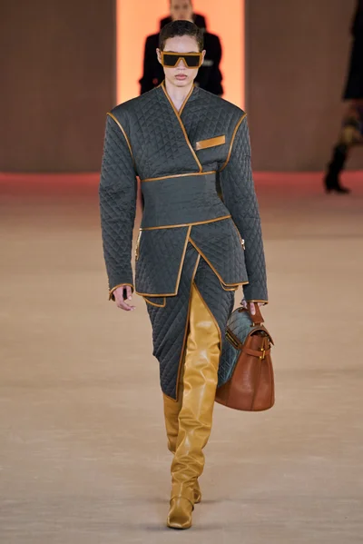 Look 29